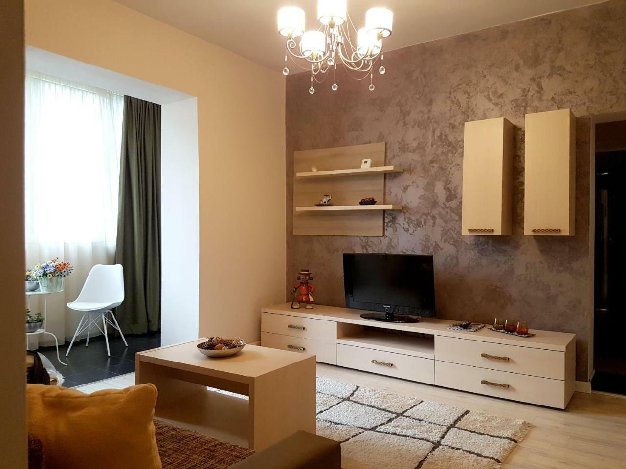 Like Home Braşov Esterno foto