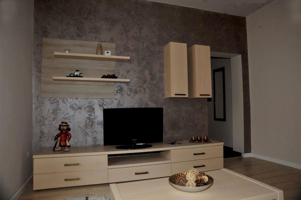 Like Home Braşov Esterno foto
