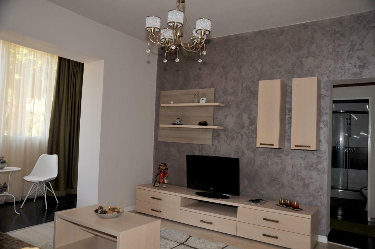 Like Home Braşov Esterno foto